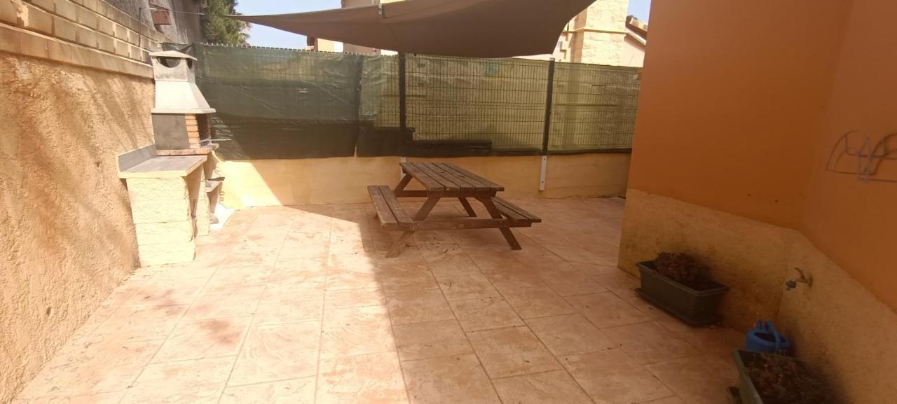 Aisha House Villa Relleu Екстериор снимка